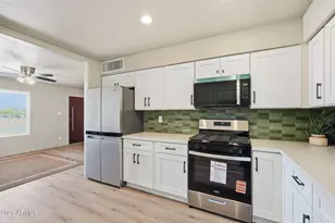 123 W South Mountain Ave, Phoenix, AZ 85041 - Photo 11