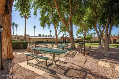 1320 E Bethany Home Road #86, Phoenix, AZ 85014 - Photo 17