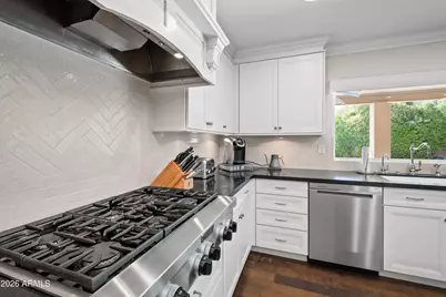 8001 E Del Joya Drive, Scottsdale, AZ 85258 - Photo 11