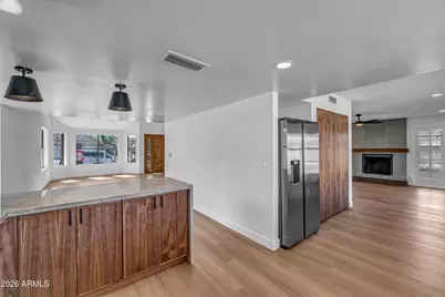 6332 W Shangri La Road, Glendale, AZ 85304 - Photo 11