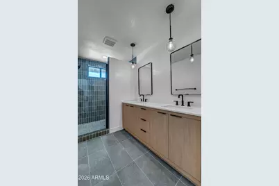 6332 W Shangri La Road, Glendale, AZ 85304 - Photo 17