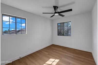 6332 W Shangri La Road, Glendale, AZ 85304 - Photo 23