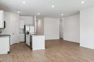 16180 N Catanzaro Dr, Maricopa, AZ 85138 - Photo 25