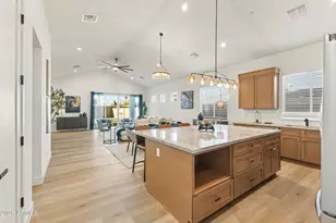 2009 E Don Carlos Ave, Tempe, AZ 85281 - Photo 11