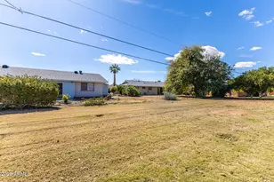 10511 W Clair Dr, Sun City, AZ 85351 - Photo 27