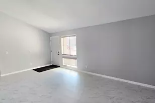 4220 W Palo Verde Dr, Phoenix, AZ 85019 - Photo 9