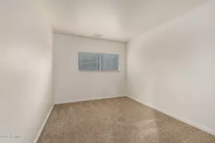 409 E Port Au Prince Ln, Phoenix, AZ 85022 - Photo 15