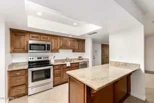 409 E Port Au Prince Ln, Phoenix, AZ 85022 - Photo 9