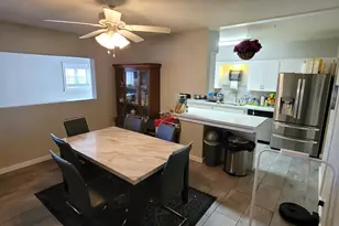 900 N California St, Chandler, AZ 85225 - Photo 17