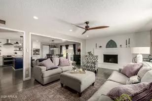 1649 W Loma Ln, Phoenix, AZ 85021 - Photo 7