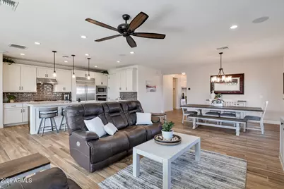 17155 W San Marcos Street, Surprise, AZ 85388 - Photo 9