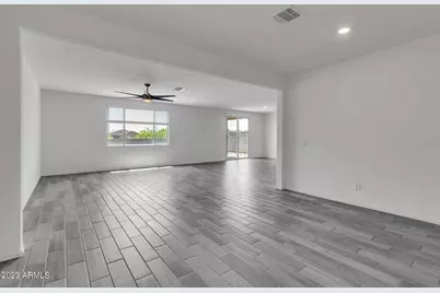 12575 W Midway Avenue, Glendale, AZ 85307 - Photo 9