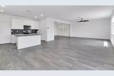 12575 W Midway Avenue, Glendale, AZ 85307 - Photo 15