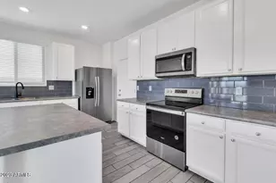 12575 W Midway Ave, Glendale, AZ 85307 - Photo 17