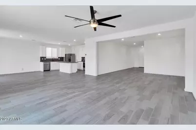 12575 W Midway Avenue, Glendale, AZ 85307 - Photo 7