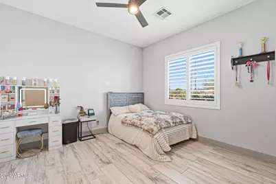 11 E Cavalry Drive, Phoenix, AZ 85086 - Photo 37