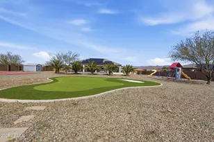 11 E Cavalry Dr, Phoenix, AZ 85086 - Photo 9