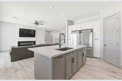 11 E Cavalry Drive, Phoenix, AZ 85086 - Photo 21