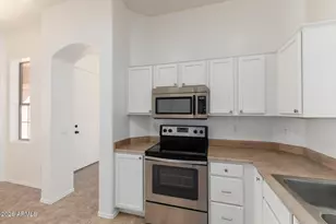 12579 W Clarendon Ave, Avondale, AZ 85392 - Photo 13