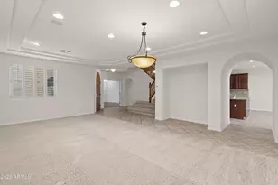 3724 E Robin Ln, Phoenix, AZ 85050 - Photo 5