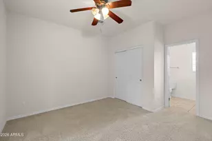 3724 E Robin Ln, Phoenix, AZ 85050 - Photo 27