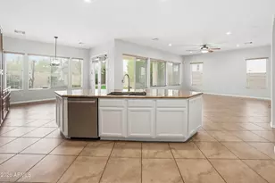 1735 W Aloe Vera Dr, Phoenix, AZ 85085 - Photo 27