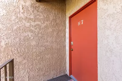 5525 E Thomas Road #H7, Phoenix, AZ 85018 - Photo 3