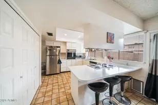 1621 E Dunbar Dr, Tempe, AZ 85282 - Photo 7