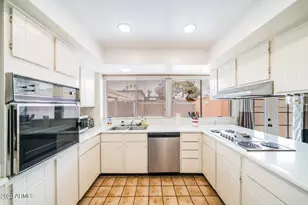 1621 E Dunbar Dr, Tempe, AZ 85282 - Photo 9