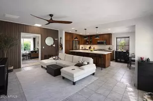 1011 E Medlock Dr, Phoenix, AZ 85014 - Photo 17