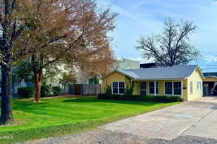 1011 E Medlock Dr, Phoenix, AZ 85014 - Photo 3