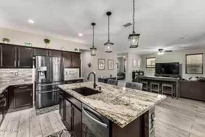 10172 W Carlota Lane, Peoria, AZ 85383 - Photo 7