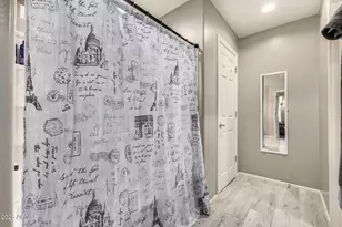 10172 W Carlota Ln, Peoria, AZ 85383 - Photo 25