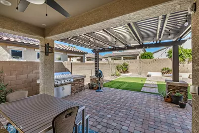 10172 W Carlota Lane, Peoria, AZ 85383 - Photo 19