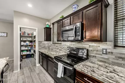 10172 W Carlota Lane, Peoria, AZ 85383 - Photo 9