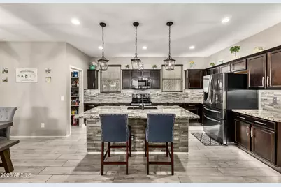 10172 W Carlota Lane, Peoria, AZ 85383 - Photo 7