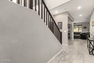 10172 W Carlota Ln, Peoria, AZ 85383 - Photo 5