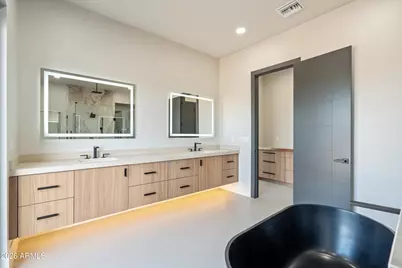 1320 E Sagebrush Drive, Phoenix, AZ 85085 - Photo 25