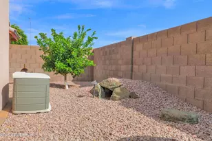 3721 E Adobe St, Mesa, AZ 85205 - Photo 17