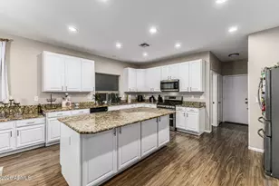 40729 W Novak Ln, Maricopa, AZ 85138 - Photo 17