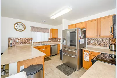8627 W Superior Avenue, Tolleson, AZ 85353 - Photo 11