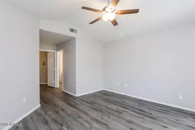 425 S Sunrise Drive, Gilbert, AZ 85233 - Photo 9