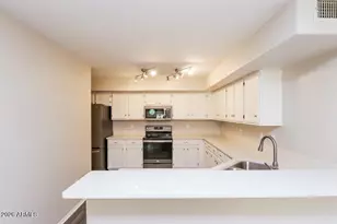 425 S Sunrise Dr, Gilbert, AZ 85233 - Photo 7