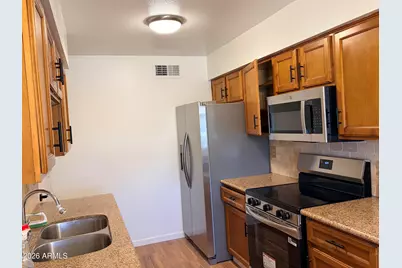 10209 N 97th Avenue #A, Peoria, AZ 85345 - Photo 3