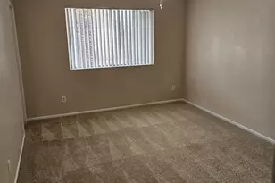 3223 N Woodburne Dr, Chandler, AZ 85224 - Photo 13