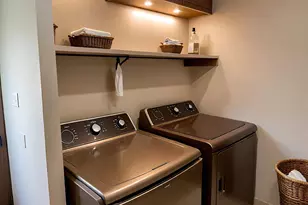 2725 E Mine Creek Rd, Phoenix, AZ 85024 - Photo 11