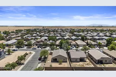 36872 W Mondragone Lane, Maricopa, AZ 85138 - Photo 31