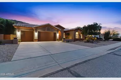 5565 W Pinnacle Hill Drive W, Glendale, AZ 85310 - Photo 1