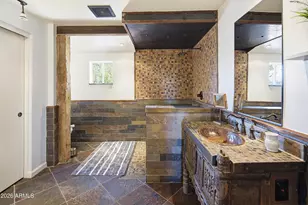 4030 E Stanford Dr, Phoenix, AZ 85018 - Photo 25