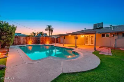 720 E Broadway Lane, Tempe, AZ 85282 - Photo 23